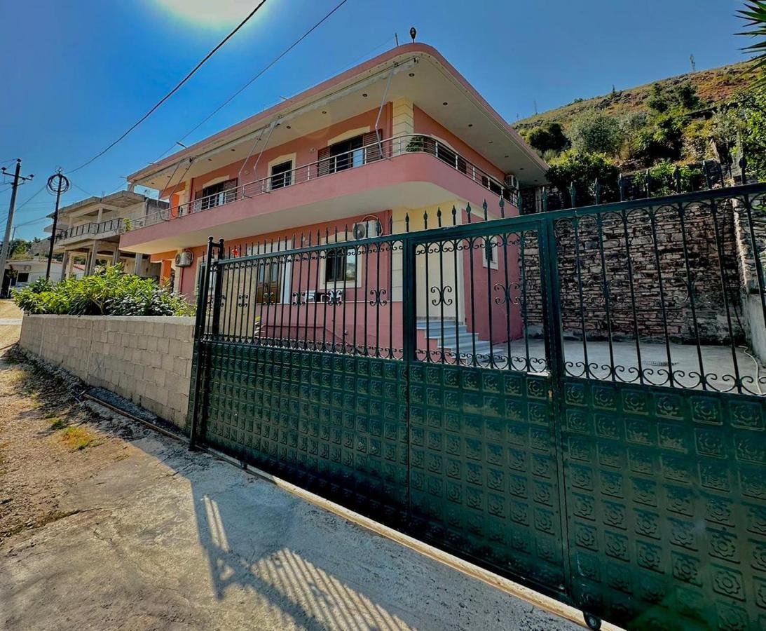 Amar Apartments Sarandë Exterior foto