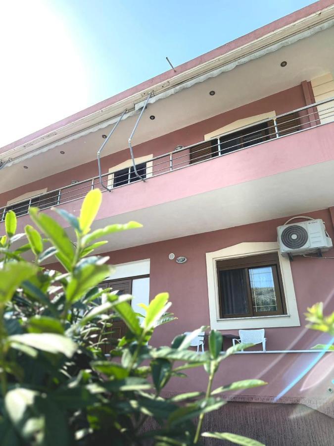 Amar Apartments Sarandë Exterior foto