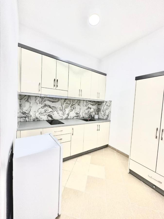 Amar Apartments Sarandë Exterior foto