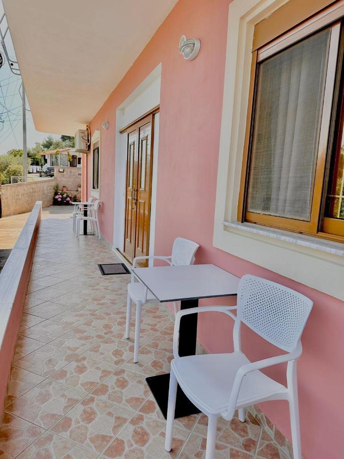 Amar Apartments Sarandë Exterior foto